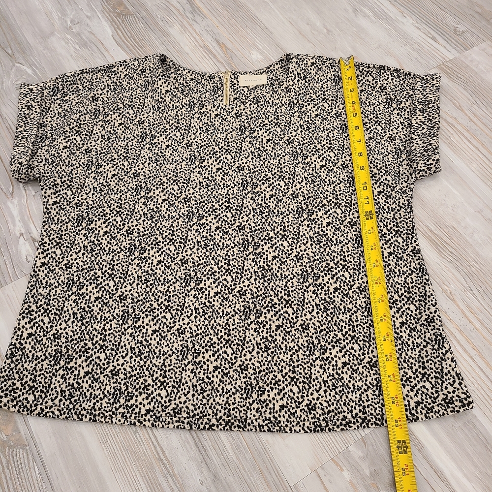 Melloday Animal Print Short Sleeved Blouse Size Medium 1/4 Zip Back - Picture 7 of 7